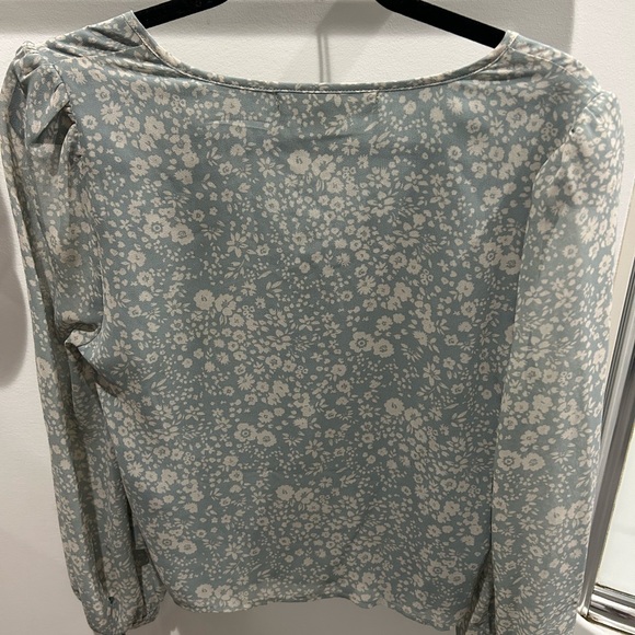 Saltwater Luxe Women's Blue Floral Top - Picture 2 of 3